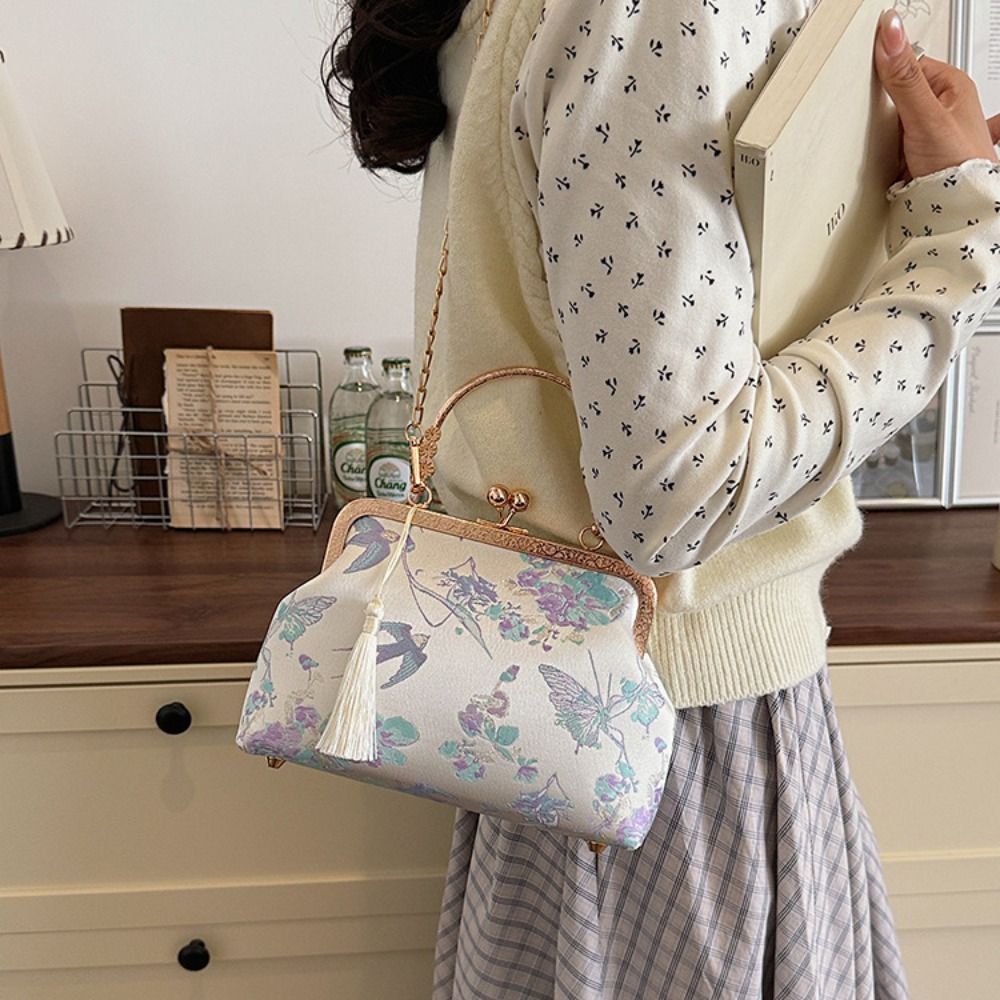 メタルチェーン新中国風ハンドバッグ大容量フラワーキスロック刺 - Embroidery Kiss のレビューと価格