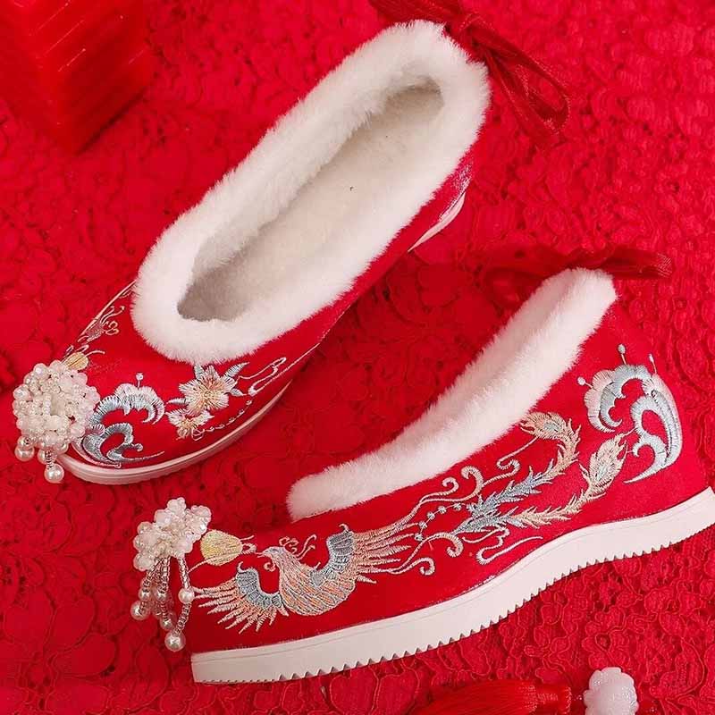 冬の漢服の靴女性中国古代刺繍靴大きいサイズ暖かい赤白ヴィンテ - Embroidery White のレビューと価格
