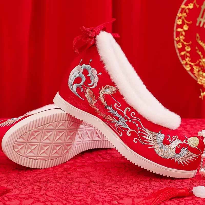 冬の漢服の靴女性中国古代刺繍靴大きいサイズ暖かい赤白ヴィンテ - Embroidery White のレビューと価格