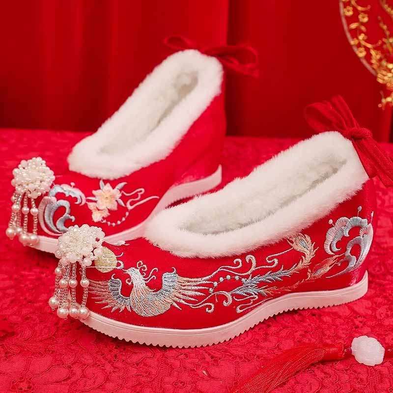 冬の漢服の靴女性中国古代刺繍靴大きいサイズ暖かい赤白ヴィンテ - Embroidery White のレビューと価格