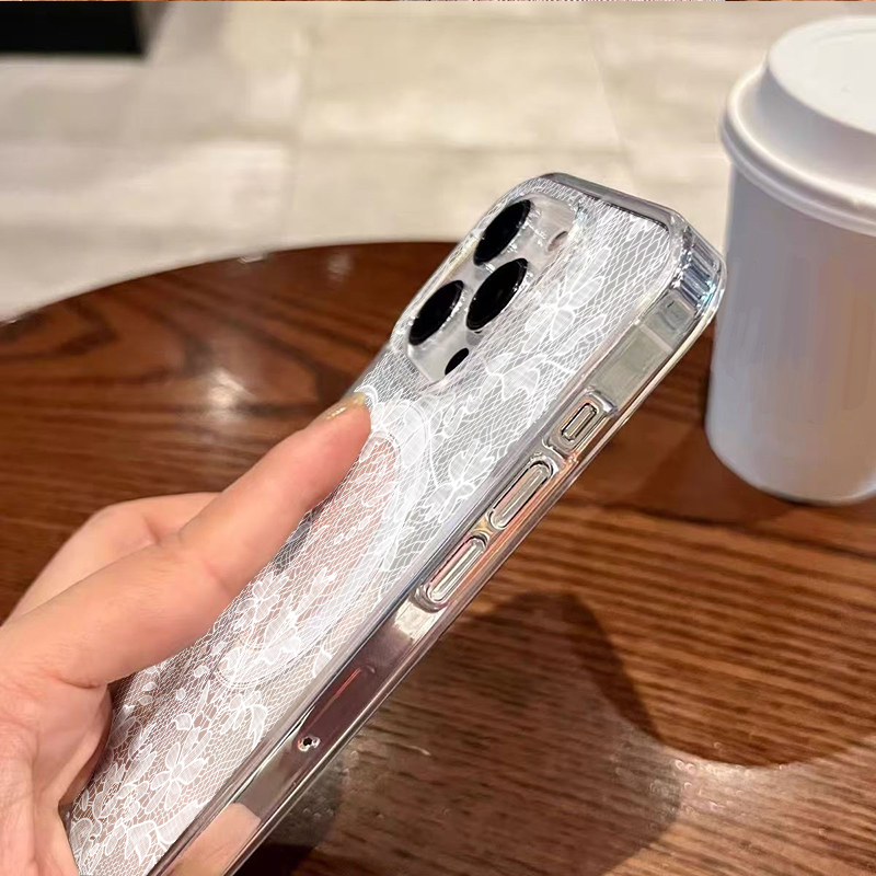 ロマンチックな白いレースの花柄マグネット式iPhoneケース - Embroidery White のレビューと価格