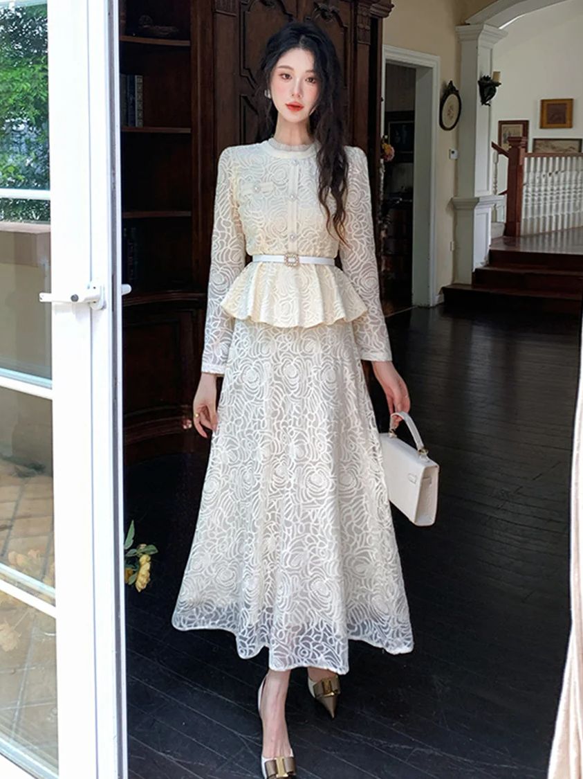 フォーマルな高級イブニングレースツーピースドレスセット レデ - Embroidery Blouse のレビューと価格
