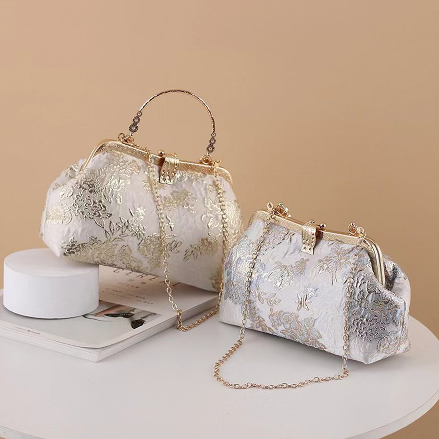 レトロフラワーレリーフスモールスクエアバッグチャイナスタイル - Embroidery Kiss のレビューと価格