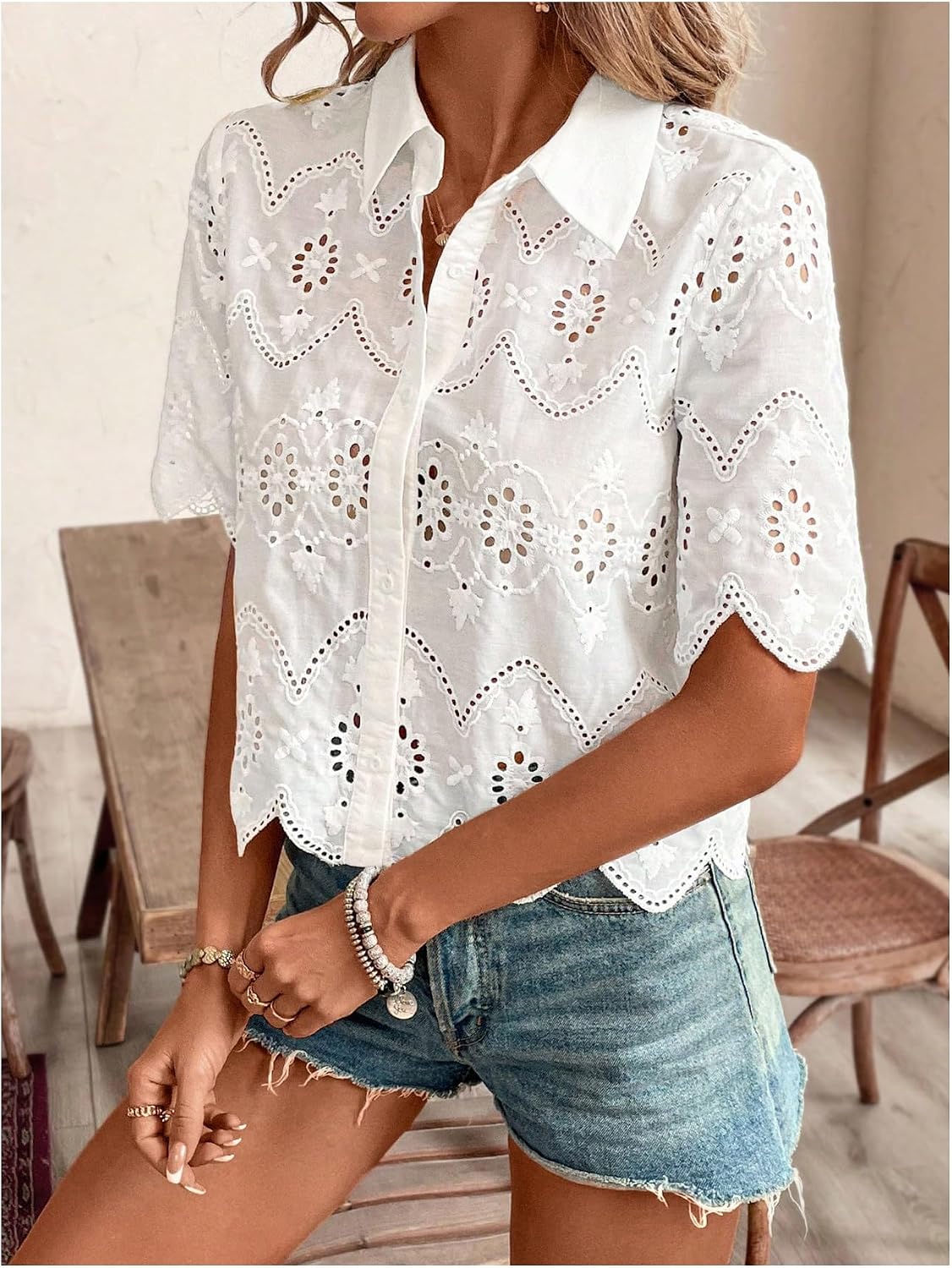 レディース半袖ボタンダウン襟付きブラウス刺繍アイレットトップ - Embroidery Blouse のレビューと価格