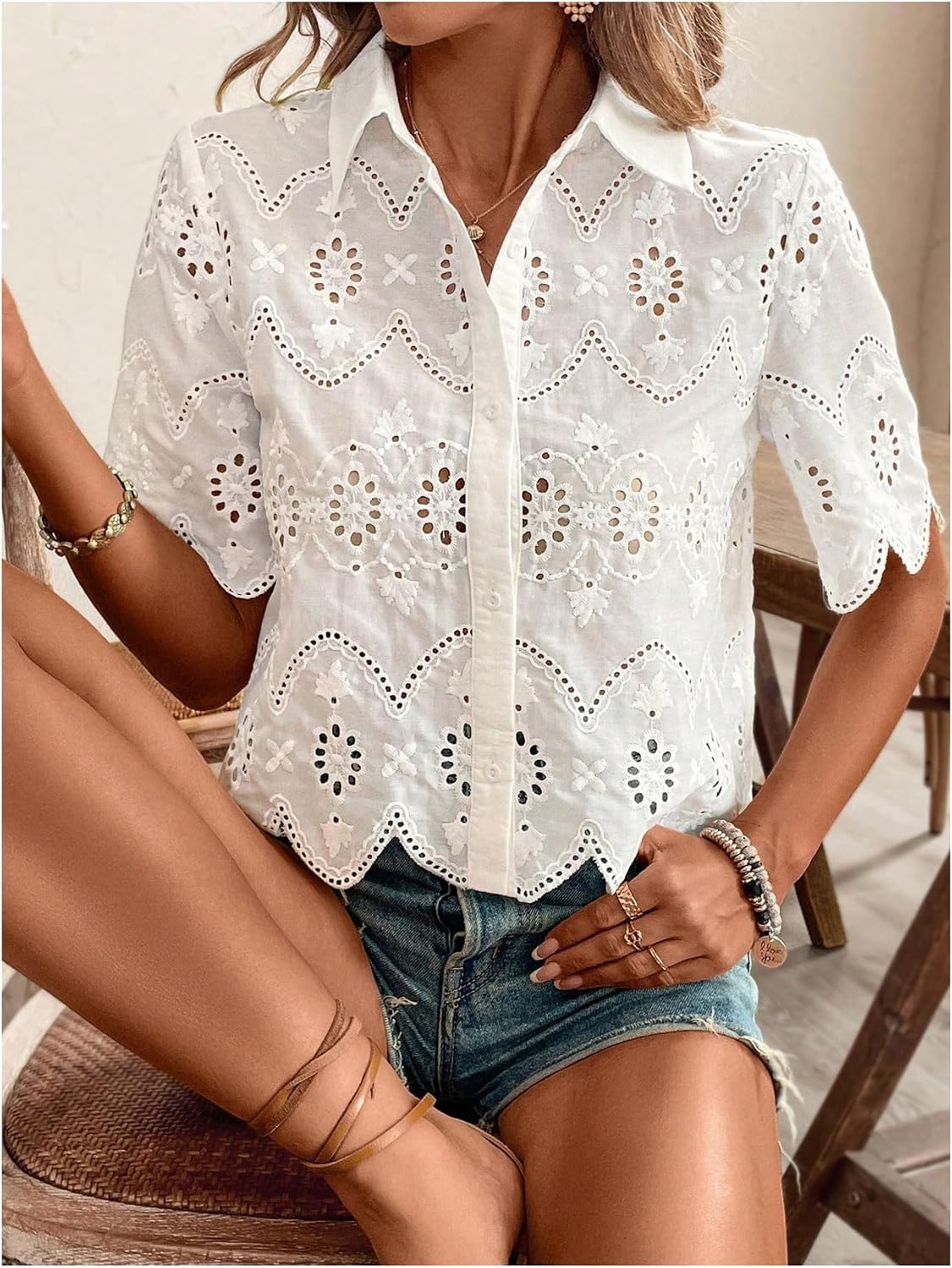 レディース半袖ボタンダウン襟付きブラウス刺繍アイレットトップ - Embroidery Blouse のレビューと価格