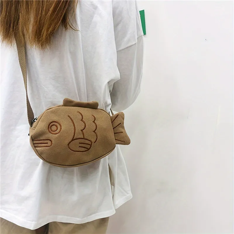 魚の形のキャンバスメッセンジャーバッグファッションかわいい刺 - Embroidery Fish のレビューと価格