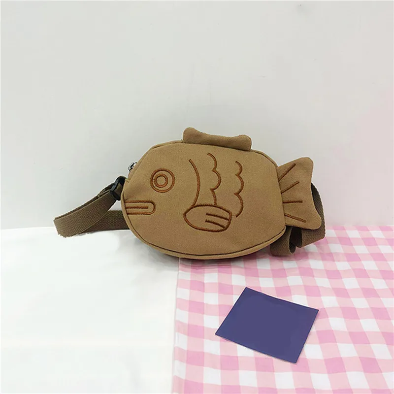 魚の形のキャンバスメッセンジャーバッグファッションかわいい刺 - Embroidery Fish のレビューと価格